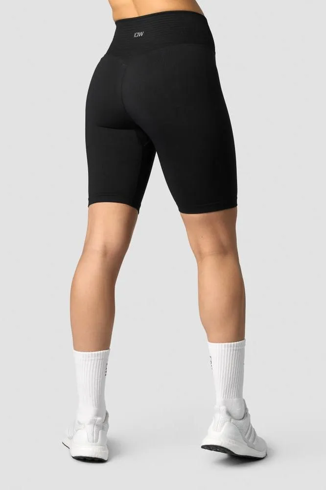 Define Seamless V-shape Biker Shorts