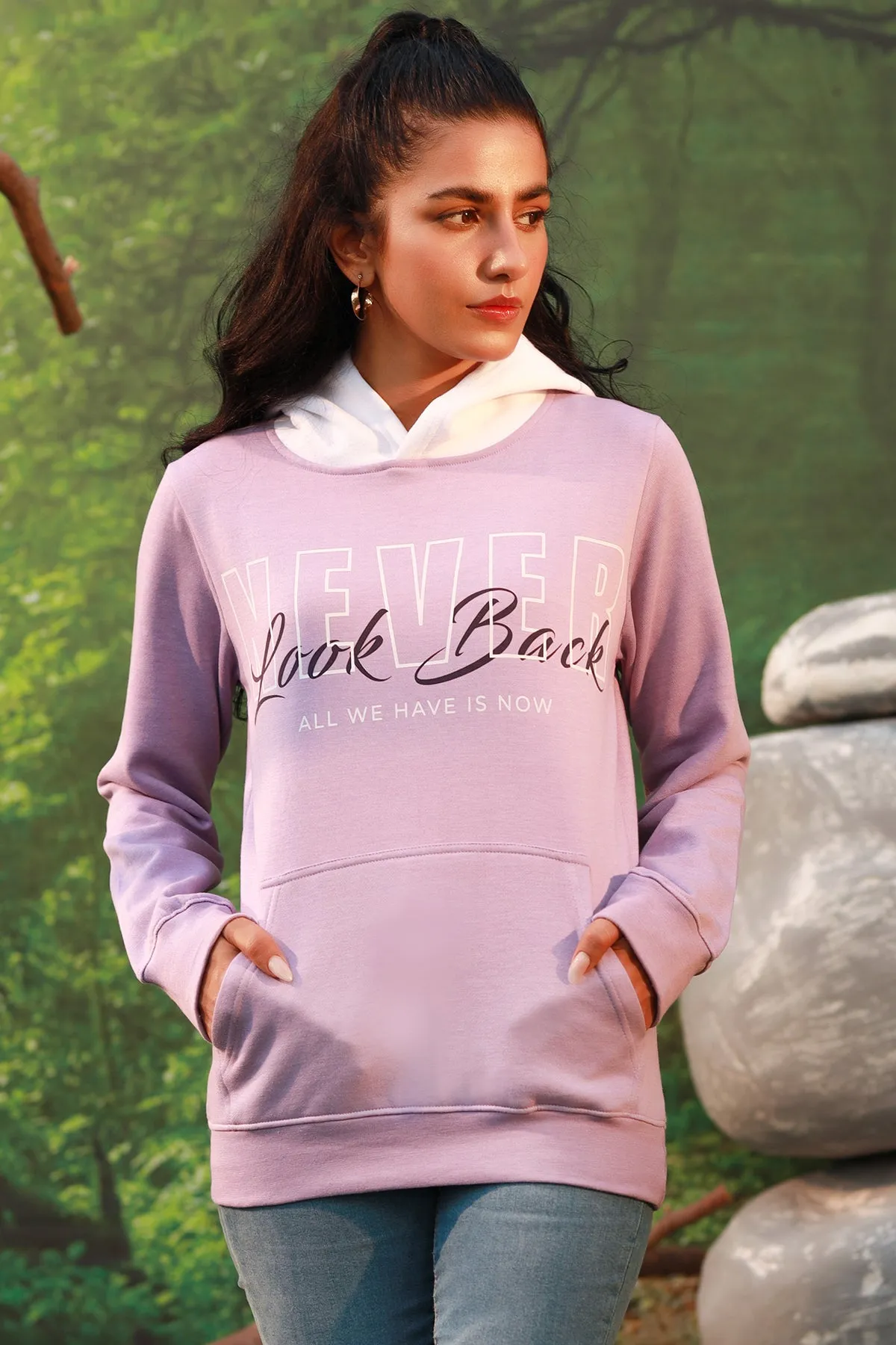 Never Look Back Hoodie - W22 - UH0013R